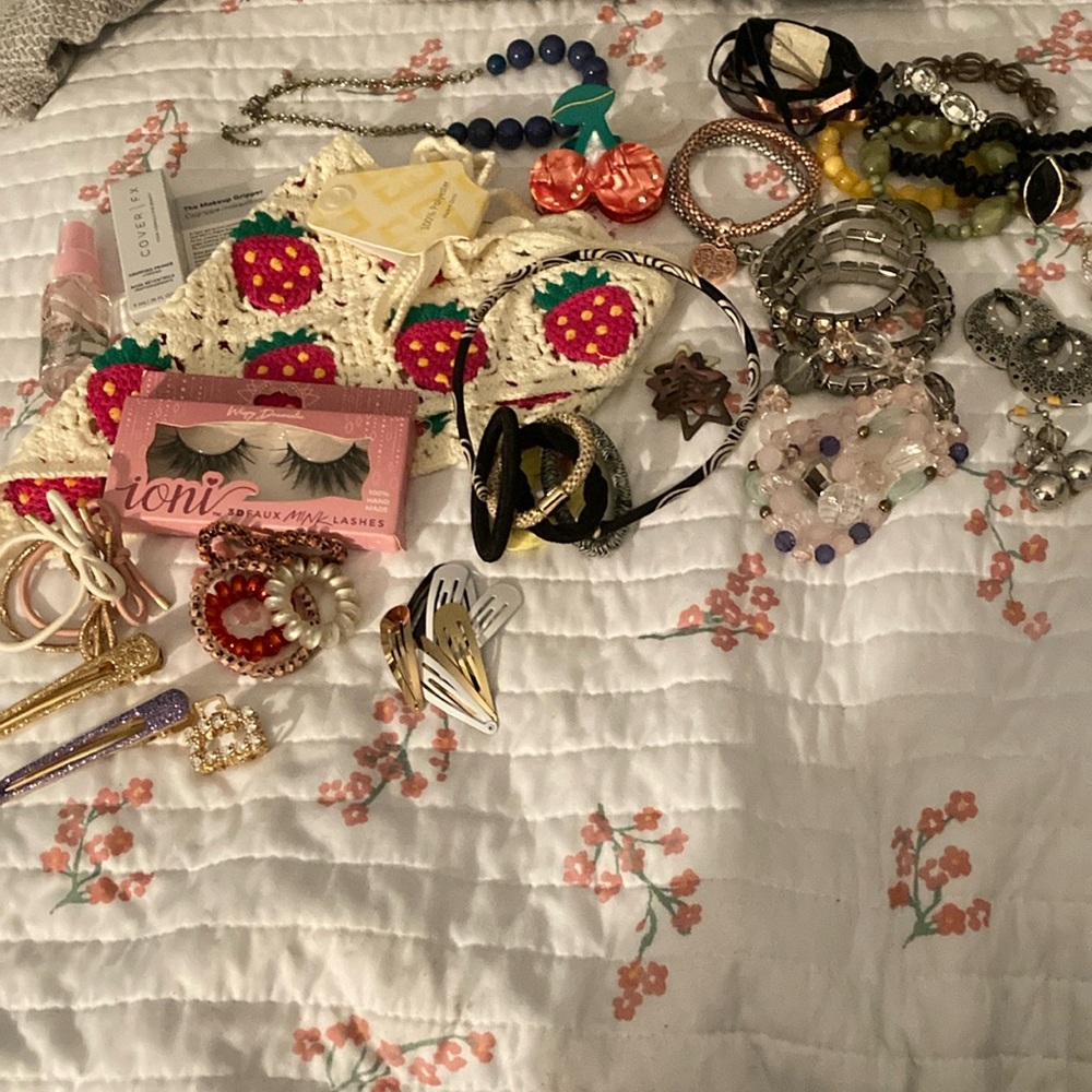 Huge Jewelry / Beauty / Hair Accessories Bundle
